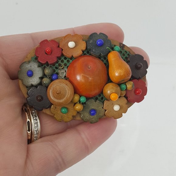 WWII Wooden Fruit Pin made in Czechoslovak. Rare - Picture 9 of 12